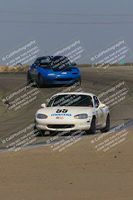 media/Oct-29-2022-CalClub SCCA (Sat) [[e05833b2e9]]/Race Group 3/Qualifying (Outside Grapevine)/